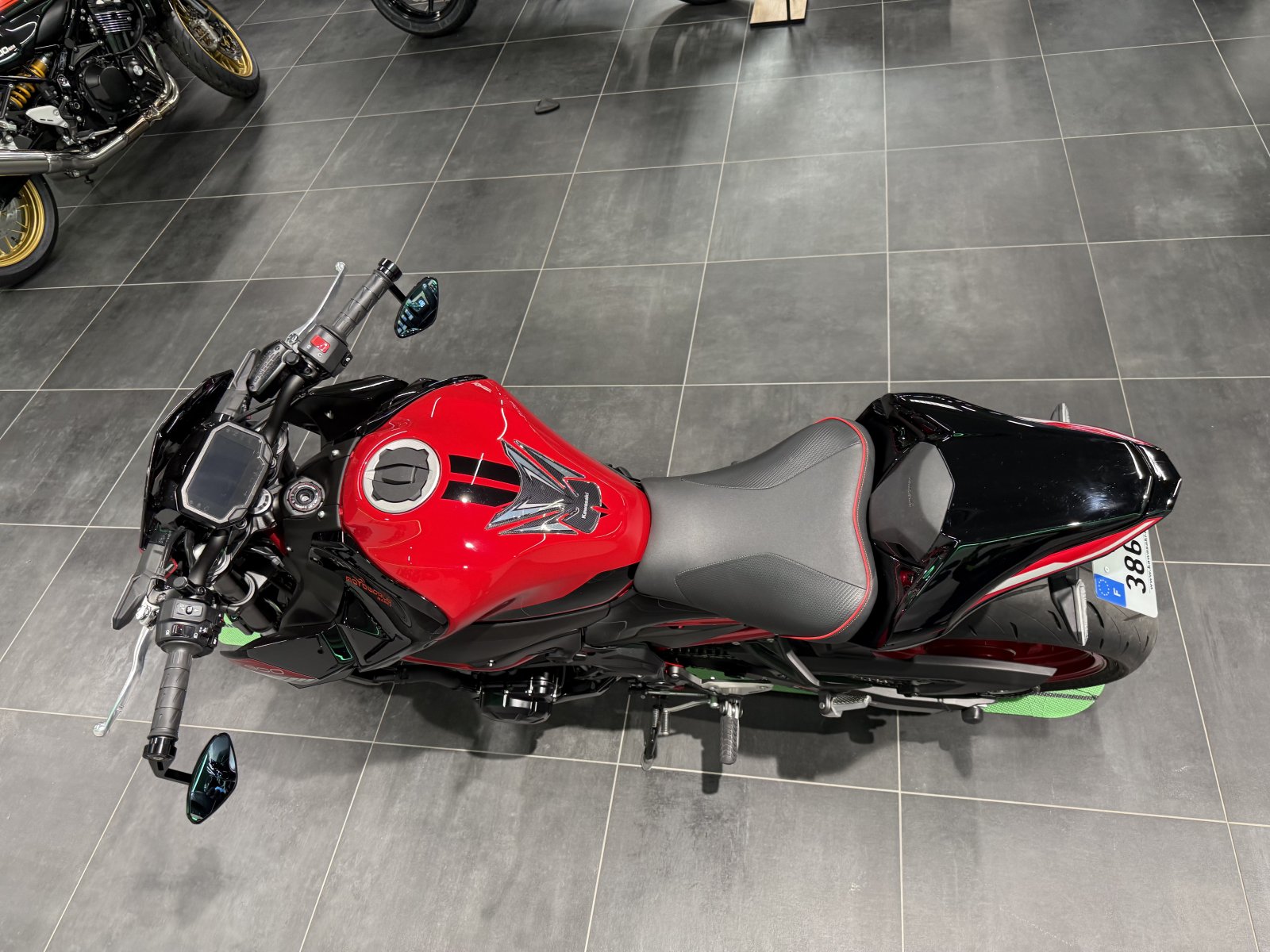 Kawasaki Z900 Performance