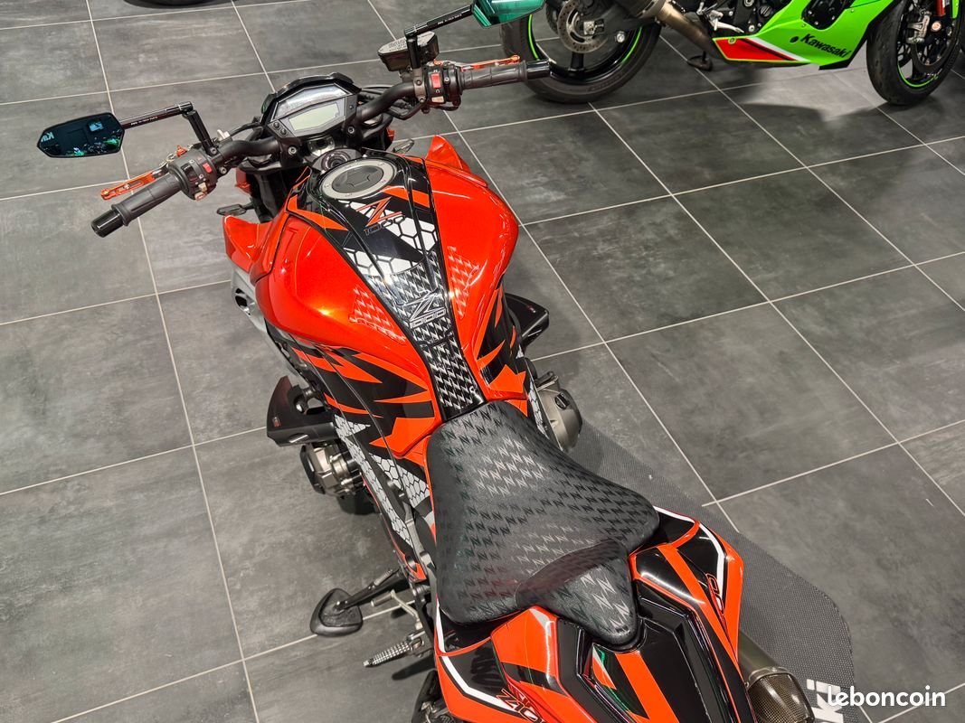 Kawasaki Z1000