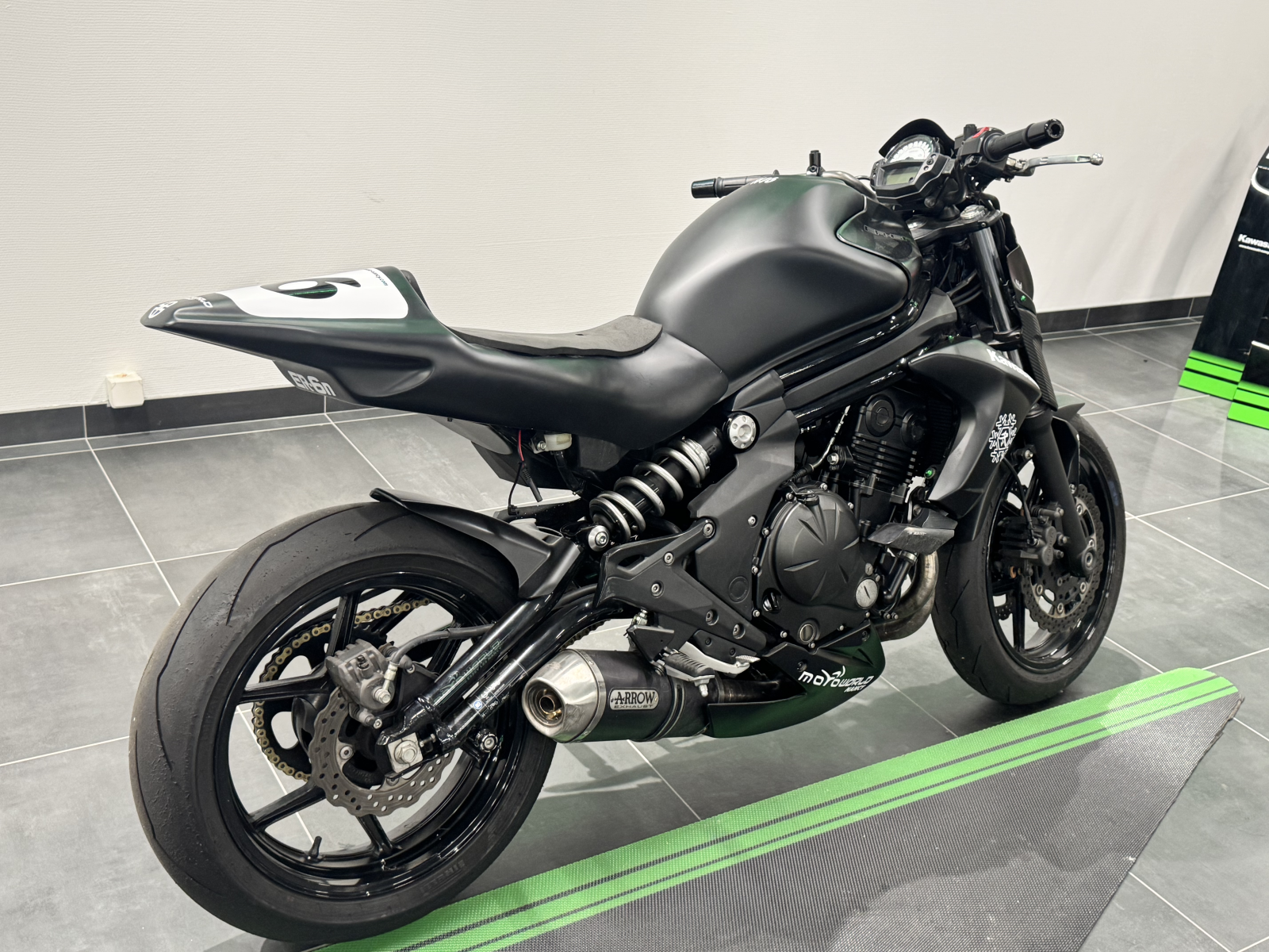 Kawasaki ER-6N Preparation Piste