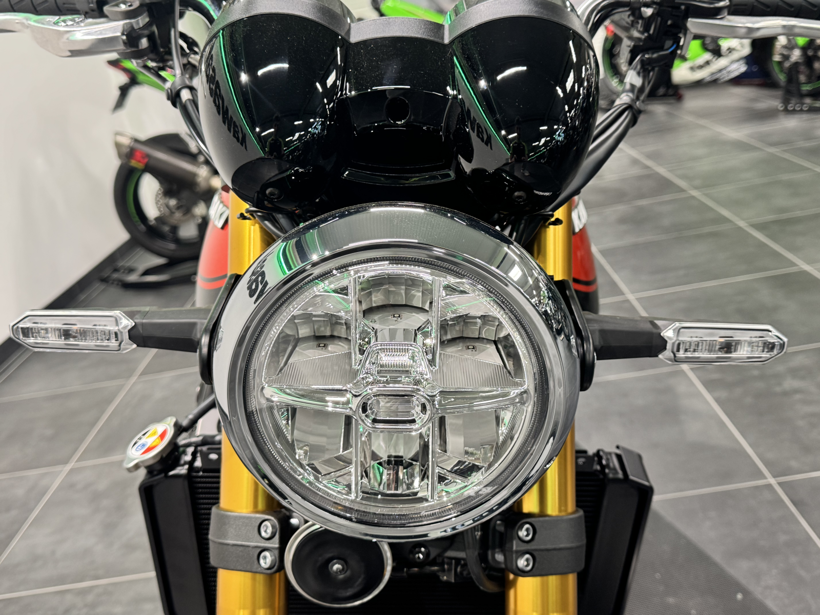 Kawasaki Z900RS SE