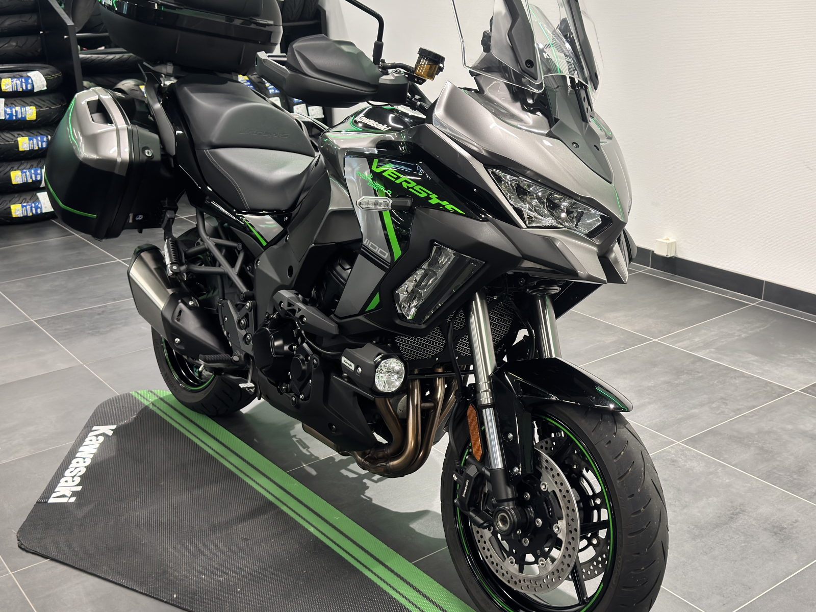 Kawasaki Versys 1100 SE Pack Grand Tourer