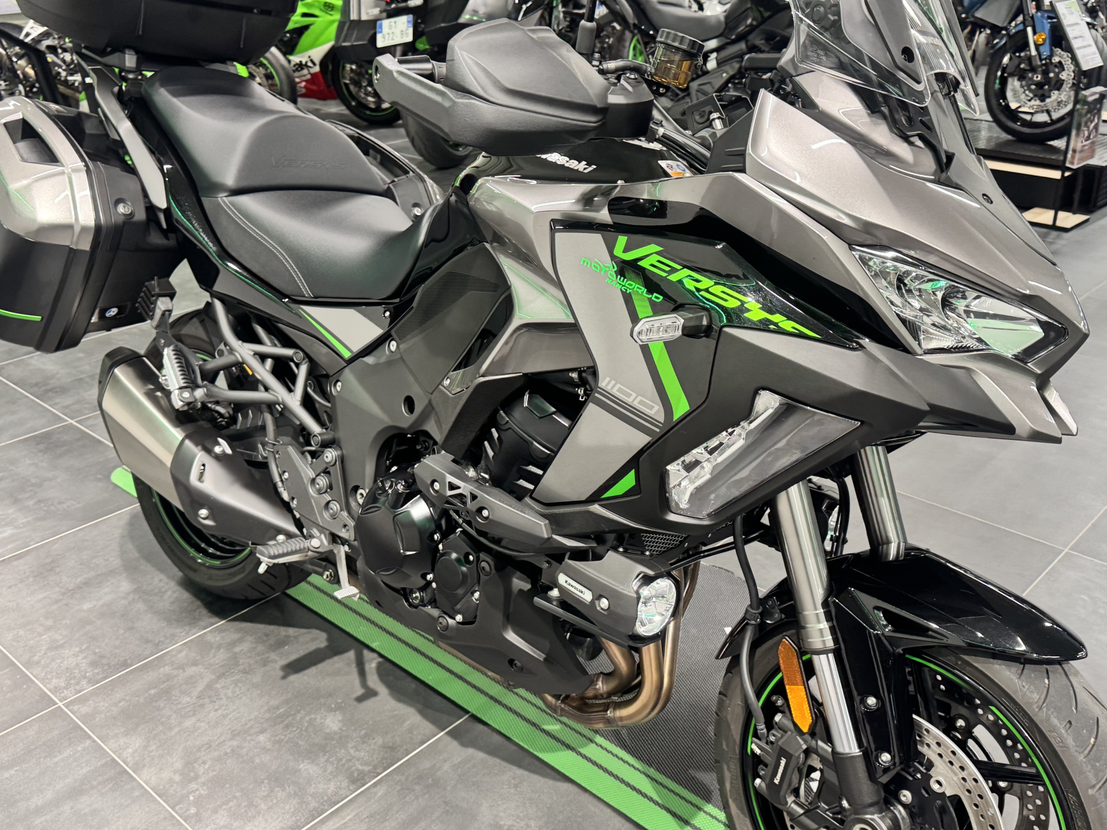 Kawasaki Versys 1100 SE Pack Grand Tourer