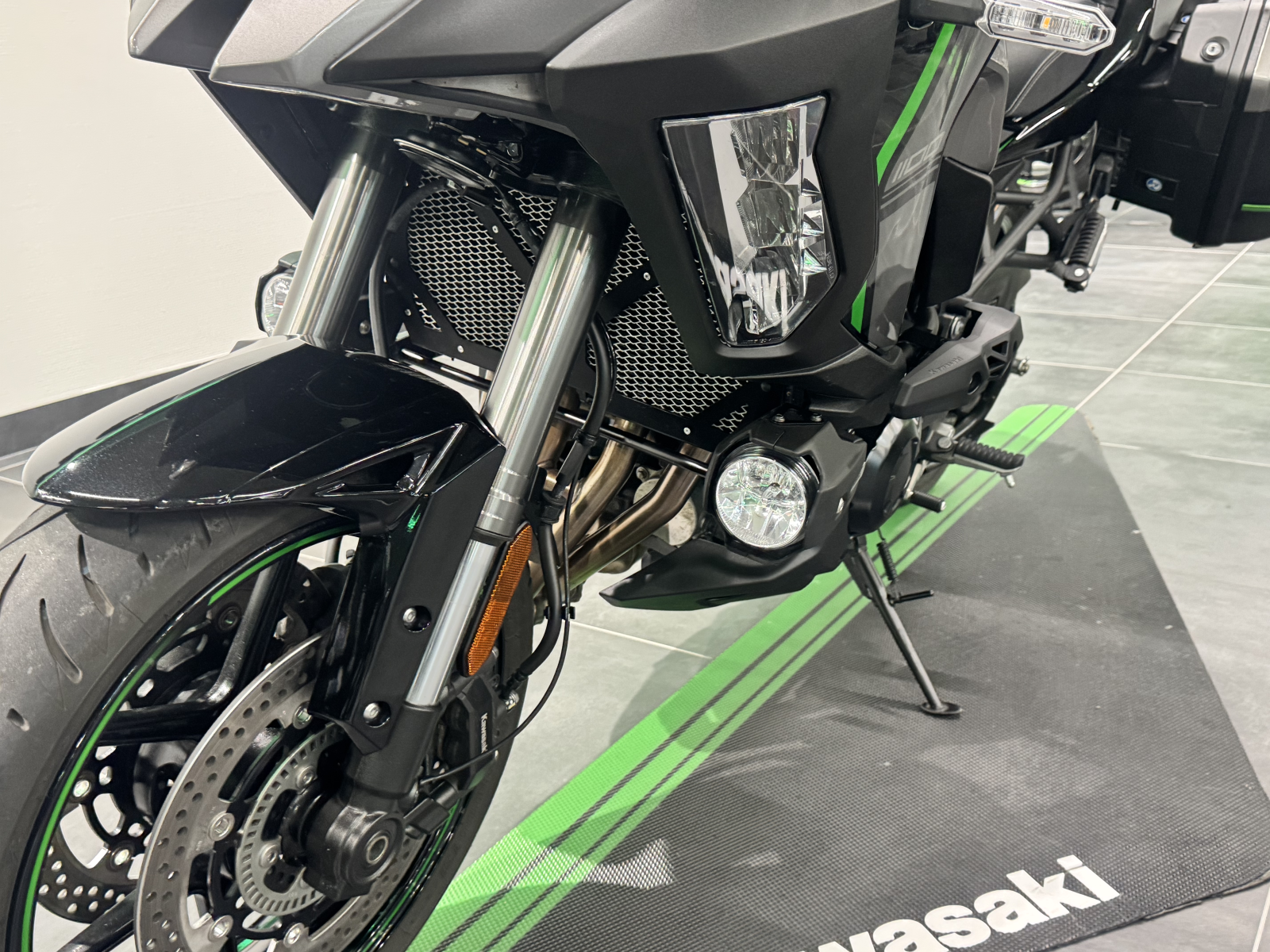 Kawasaki Versys 1100 SE Pack Grand Tourer