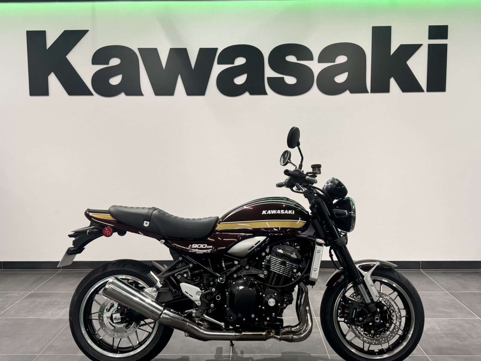 Kawasaki Z900RS A2
