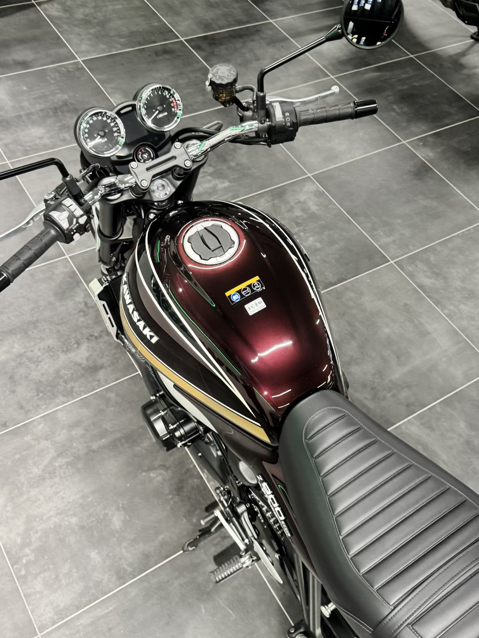Kawasaki Z900RS A2