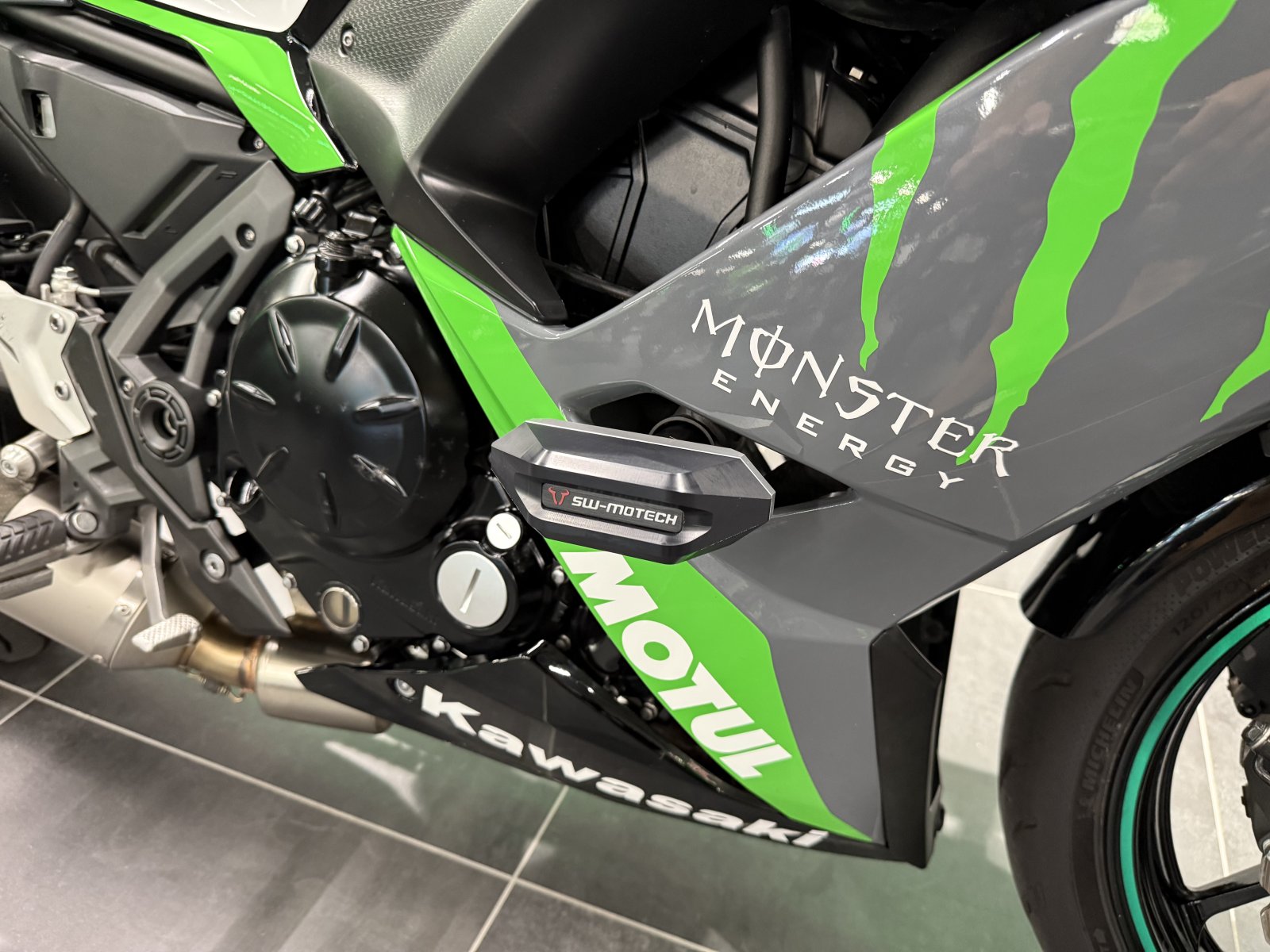 Kawasaki Ninja 650 A2 LEOVINCE