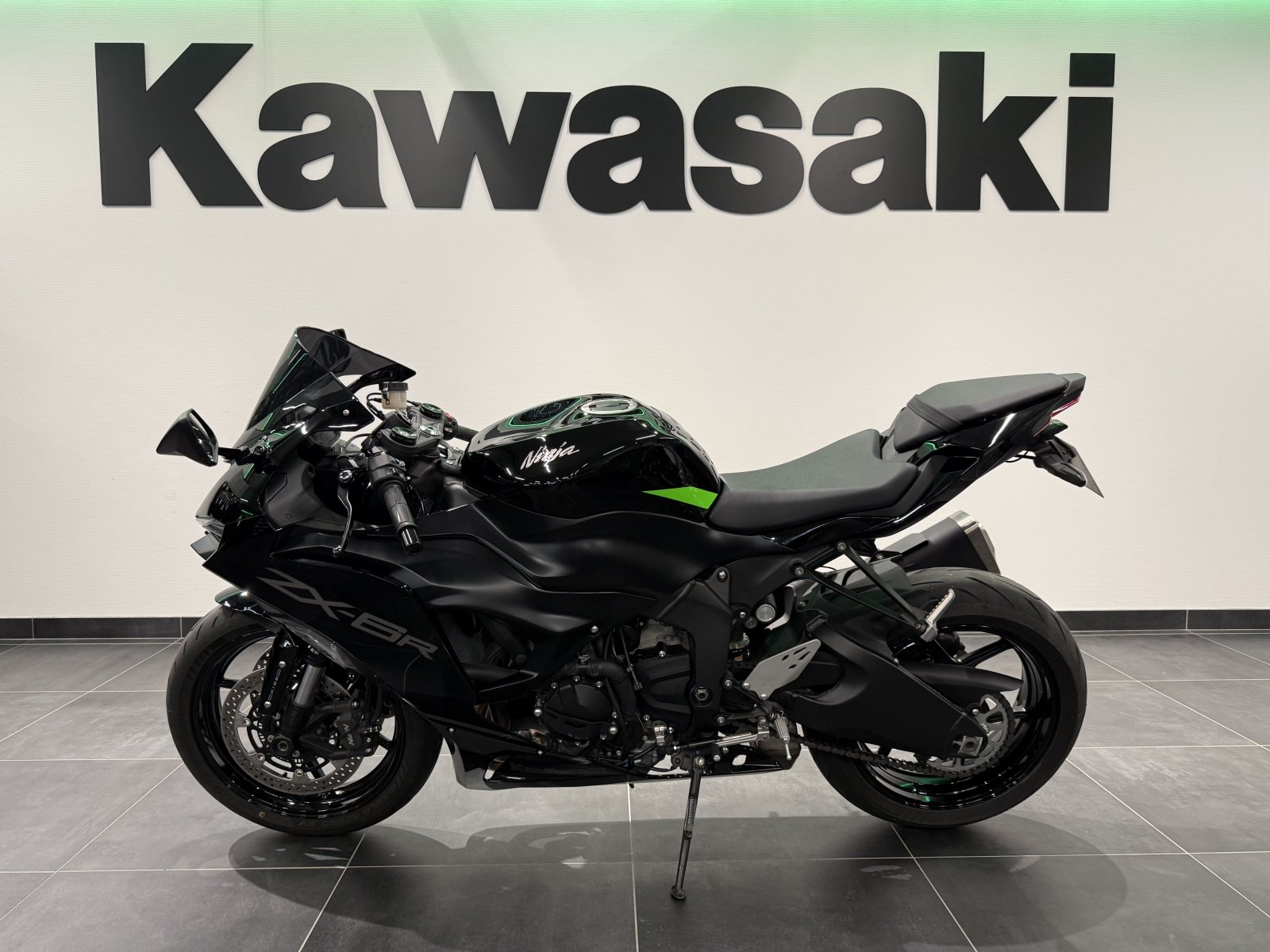 Kawasaki Ninja ZX-6R BLACK