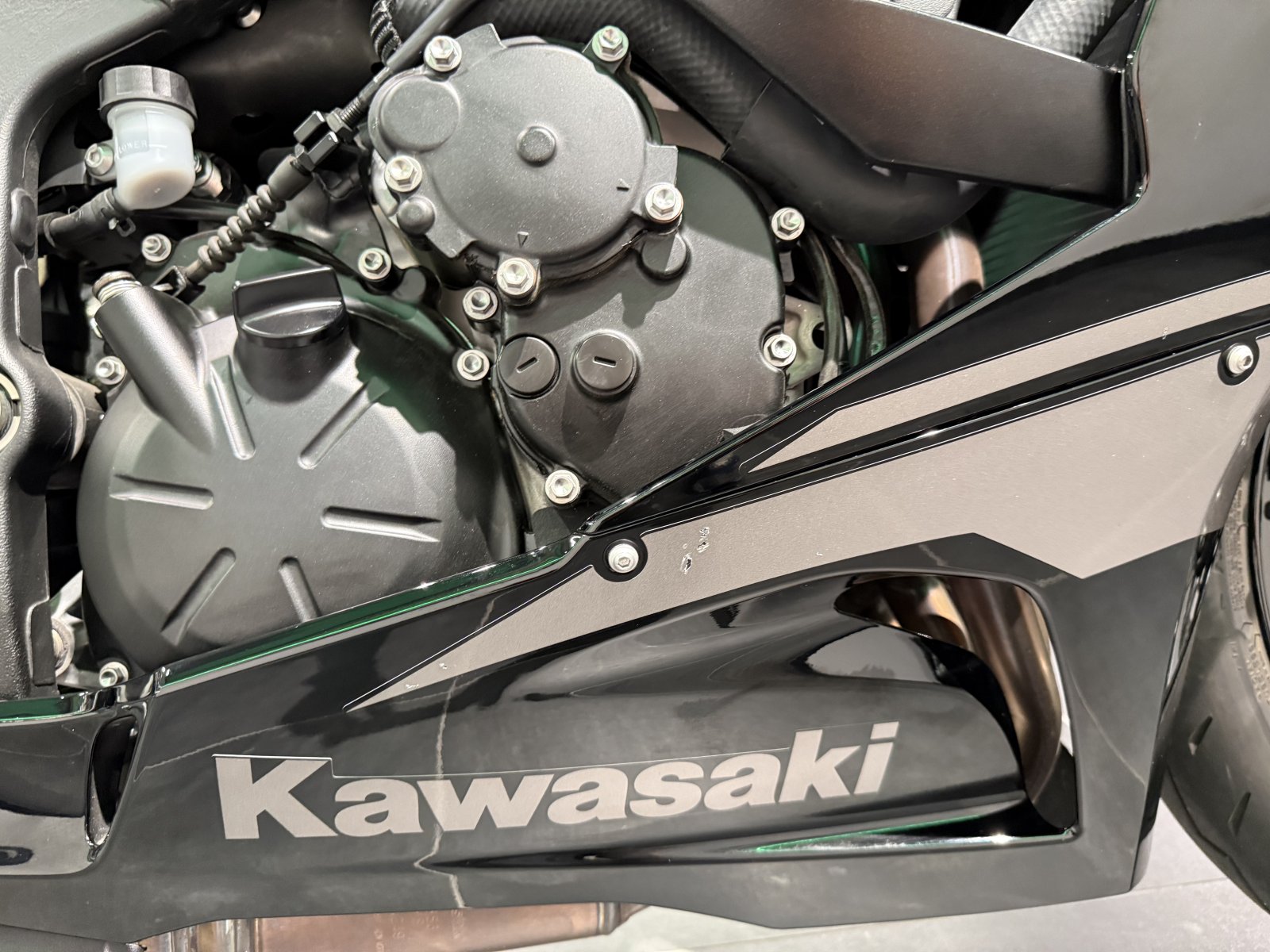Kawasaki Ninja ZX-6R BLACK
