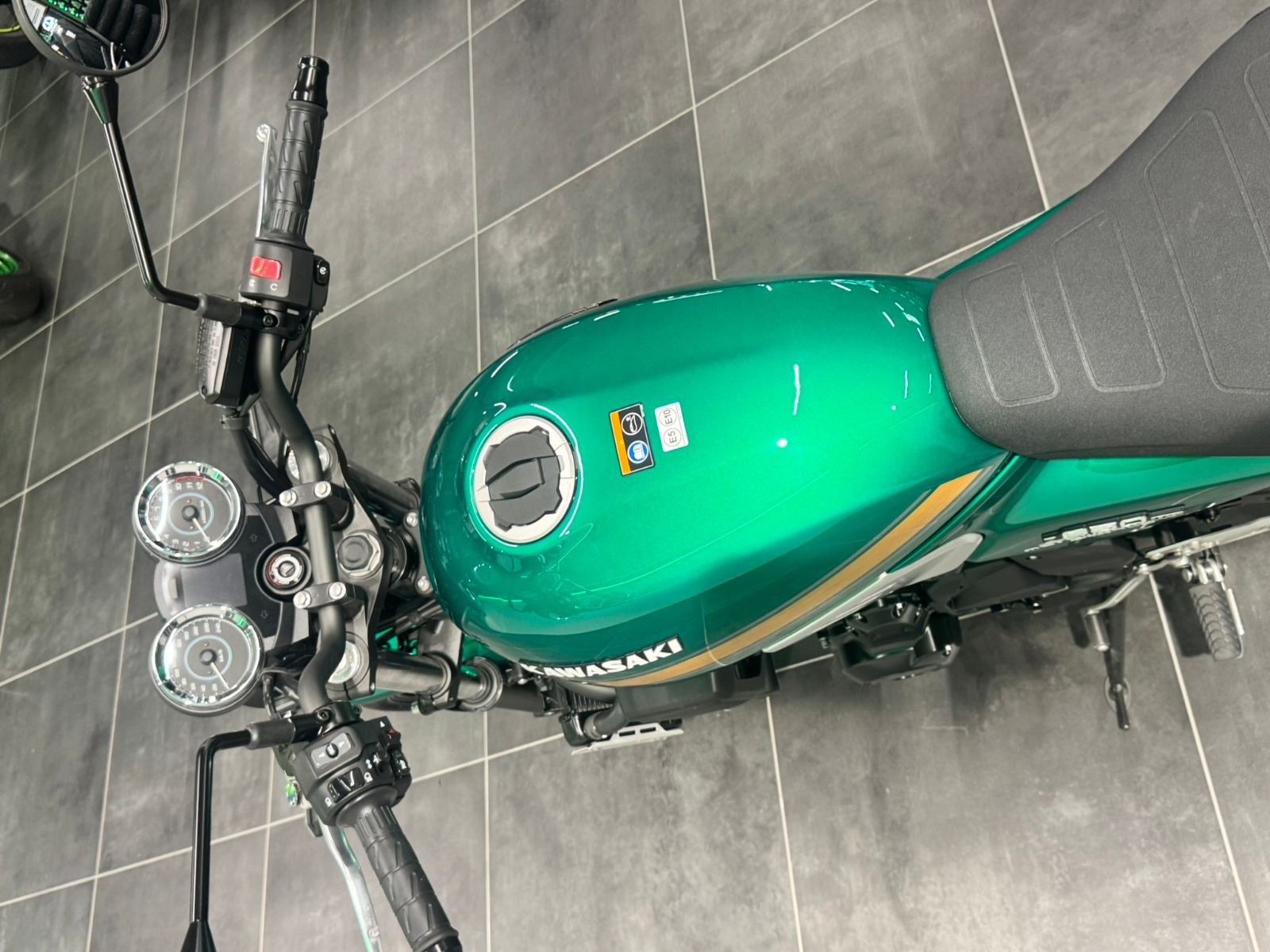 Kawasaki Z650RS