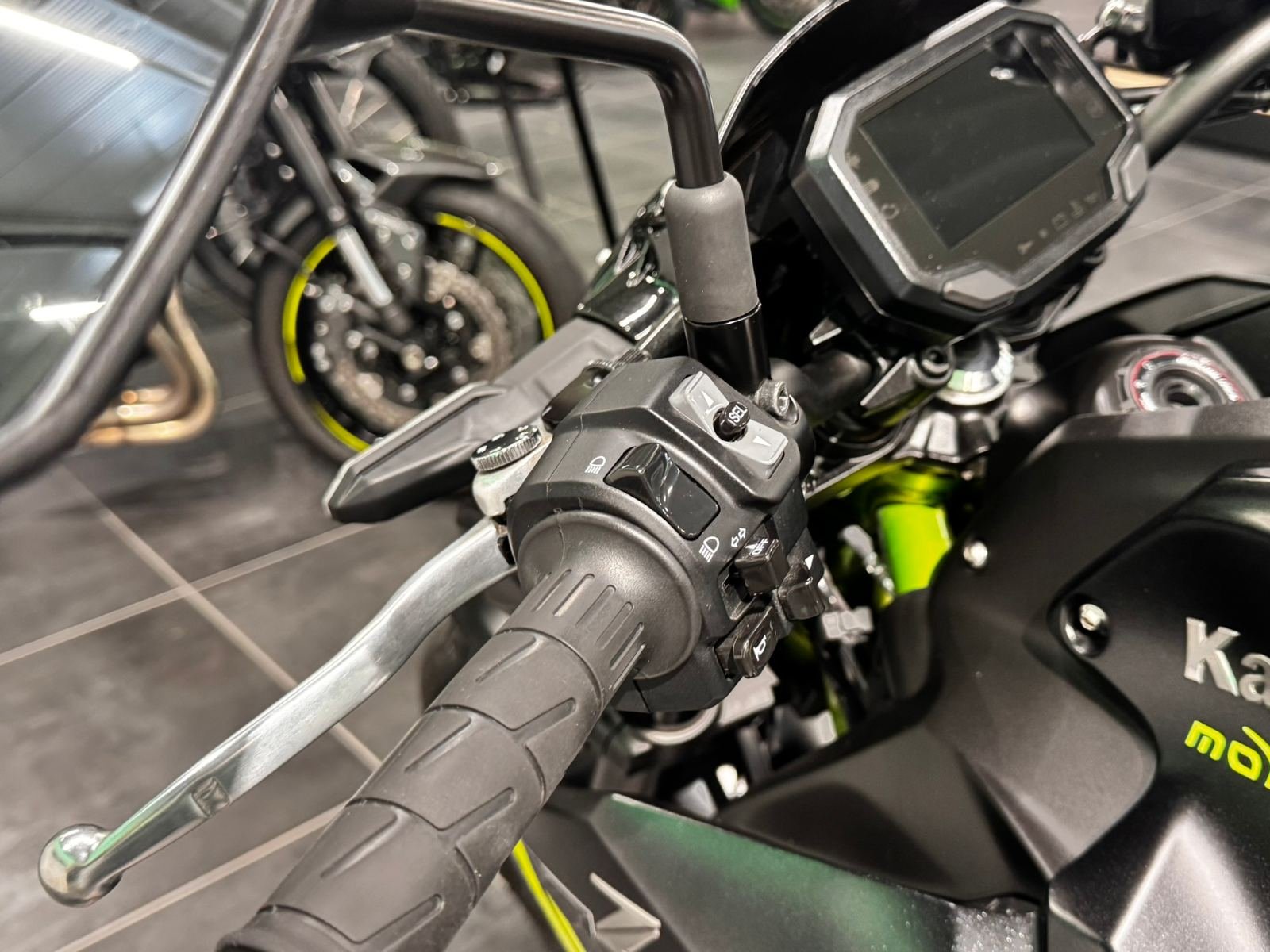 Kawasaki Z900 A2