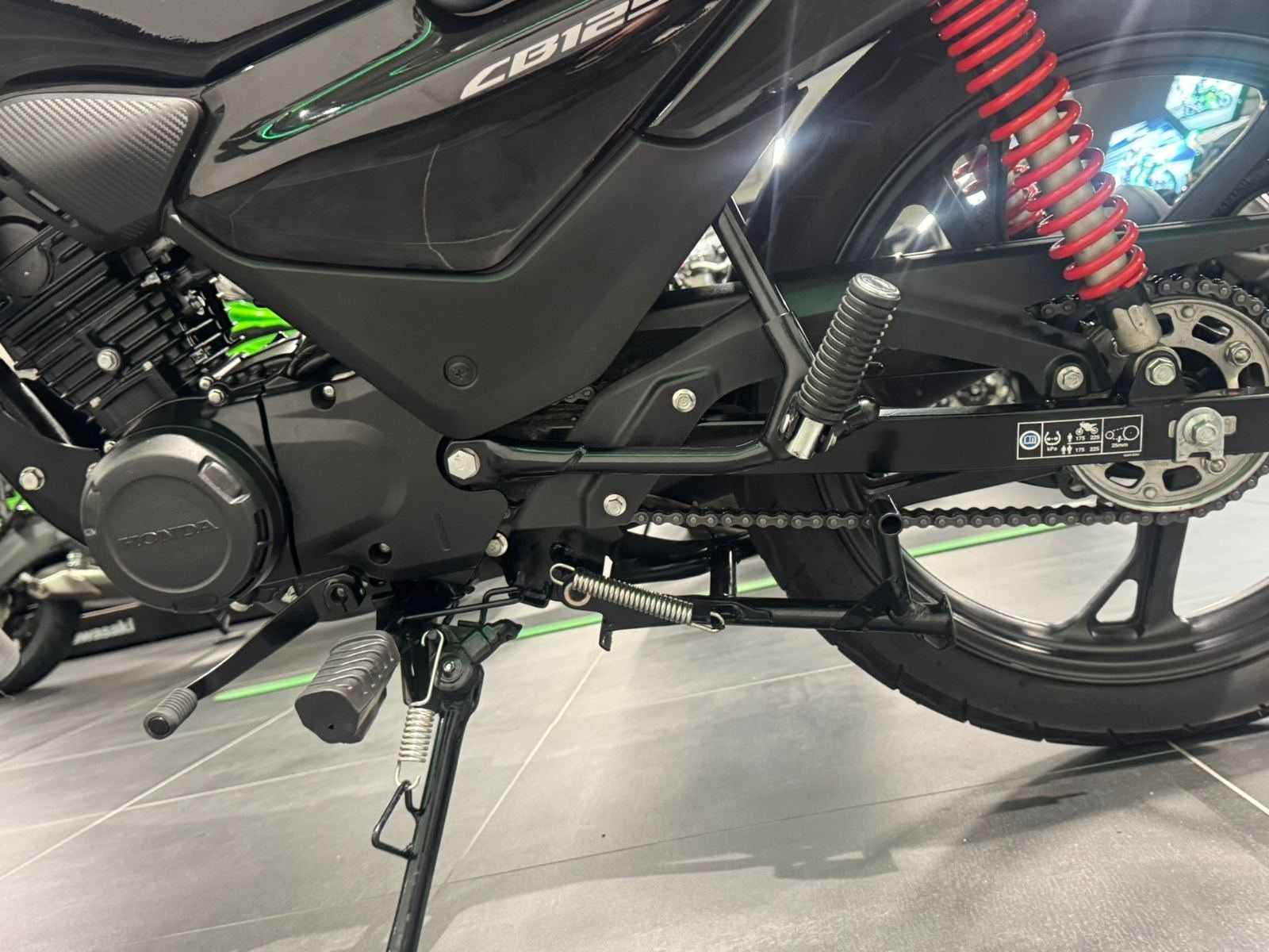 Honda CB125F A1